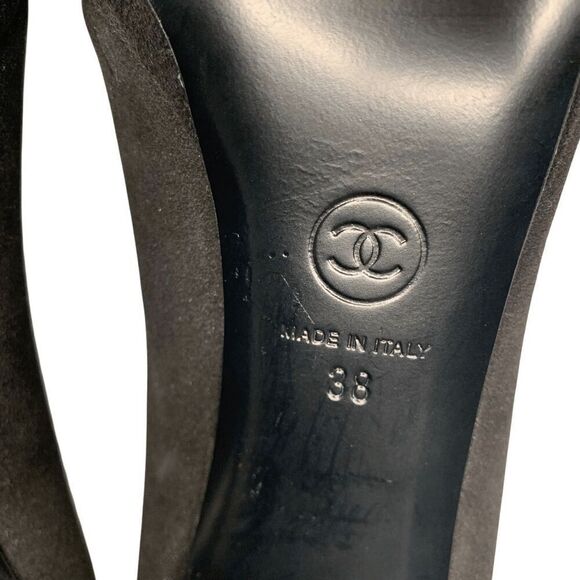 Chanel Interlocking CC Logo Black Fabric Pumps EU 38 US 7-7.5 Cap Toe High Heels - Picture 12 of 12